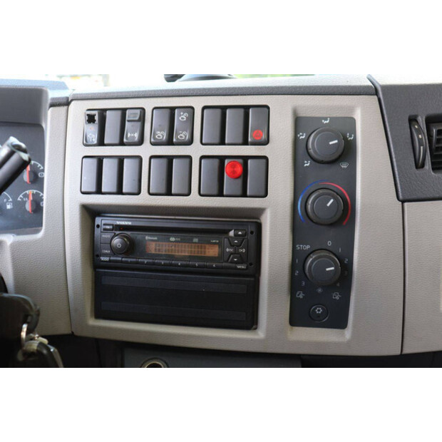 2011 Volvo FL 240-48519045