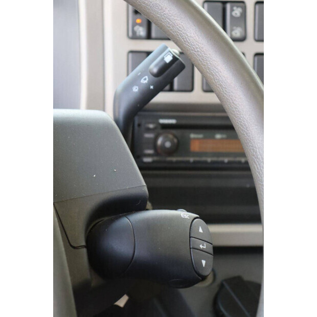2011 Volvo FL 240-48519047