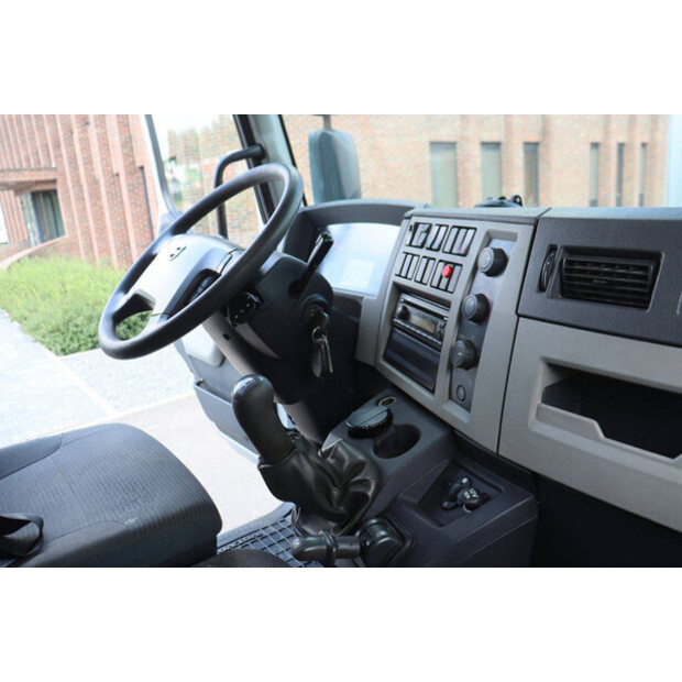 2011 Volvo FL 240-48519052