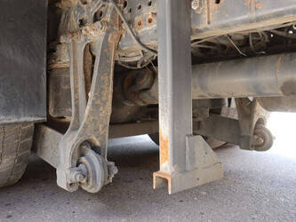 mercedes-benz-actros-2745-48519101