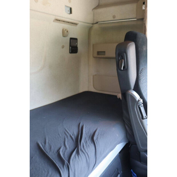 Mercedes-Benz Actros 2745-48519127