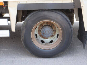 2012-volvo-fl240-1472857-48519156