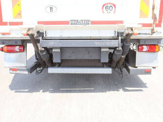 2012-volvo-fl240-1472857-48519165