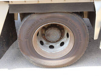 2012-volvo-fl240-1472857-48519166