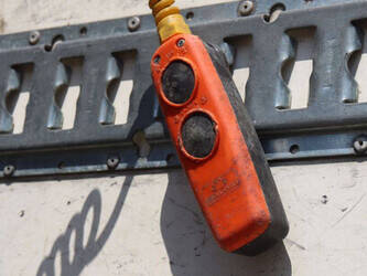 2012-volvo-fl240-1472857-48519170