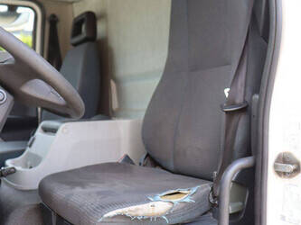 2012-volvo-fl240-1472857-48519181