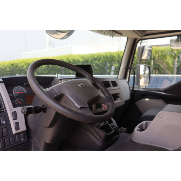 2012 Volvo FL240-48519183