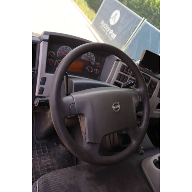 2012 Volvo FL240-48519186