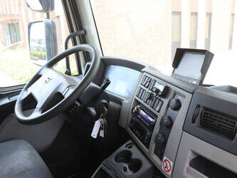 2012-volvo-fl240-1472857-48519197
