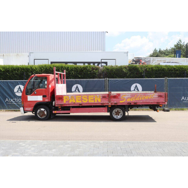 2006 Isuzu NPR77-48519265