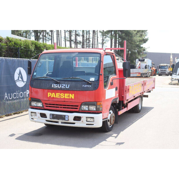 2006 Isuzu NPR77-48519272