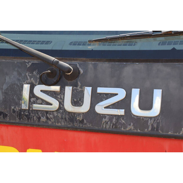 2006 Isuzu NPR77-48519275