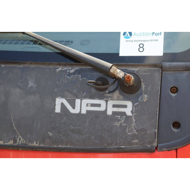 2006 Isuzu NPR77-48519276