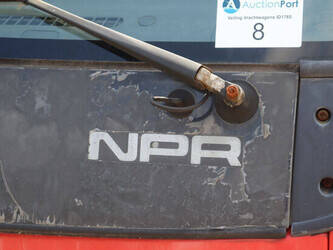 2006-isuzu-npr77-48519276