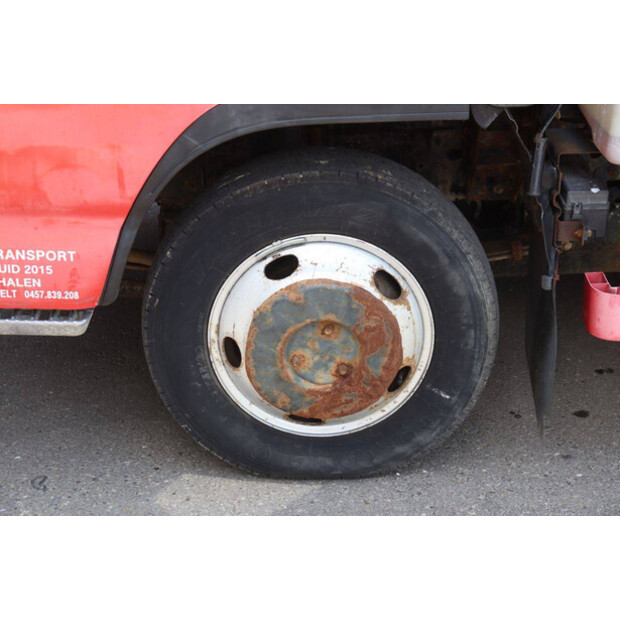 2006 Isuzu NPR77-48519278