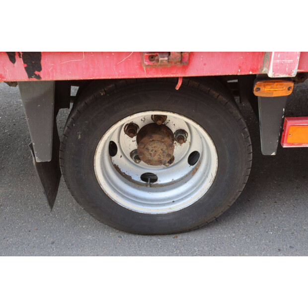 2006 Isuzu NPR77-48519287