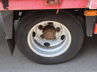2006-isuzu-npr77-48519287