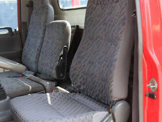 2006-isuzu-npr77-48519294