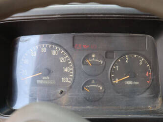 2006-isuzu-npr77-48519305