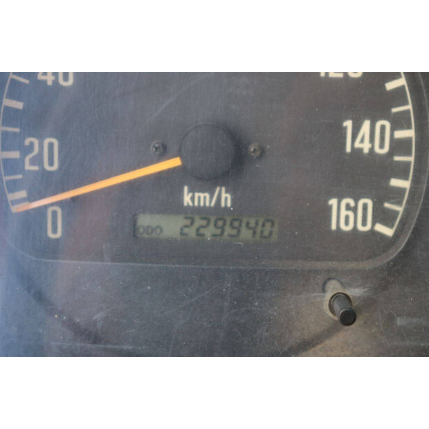 2006 Isuzu NPR77-48519306