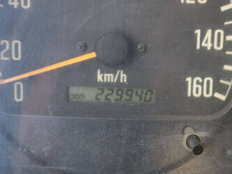 2006-isuzu-npr77-48519306