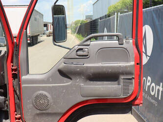 2006-isuzu-npr77-48519307
