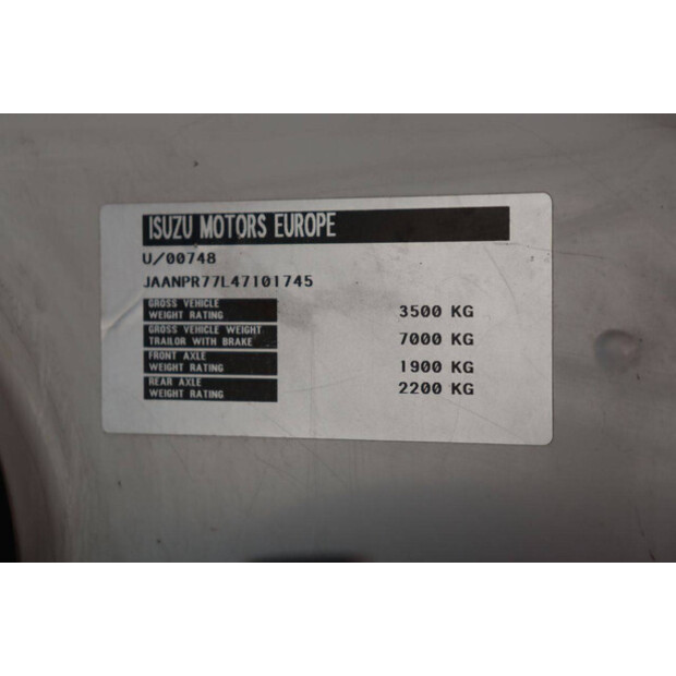 2006 Isuzu NPR77-48519310