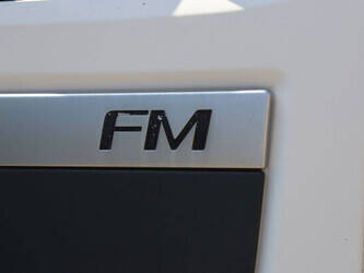 2011-volvo-fm330-1472864-48519544