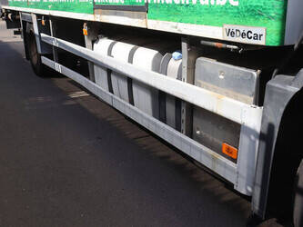 2011-volvo-fm330-1472864-48519558