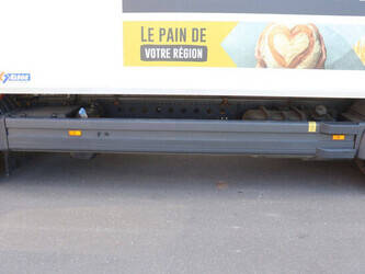 2015-mercedes-benz-atego-1223-1472869-48519923