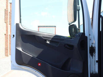 2015-mercedes-benz-atego-1223-1472869-48519937