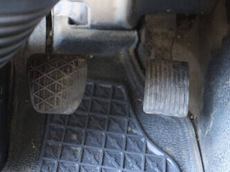 2015-mercedes-benz-atego-1223-1472869-48519944