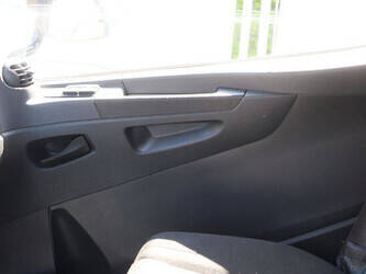 2015-mercedes-benz-atego-1223-1472869-48519948