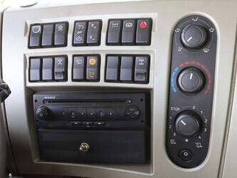 2009-renault-lander-450-dxi-1472873-48520147