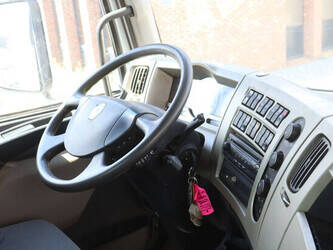 2009-renault-lander-450-dxi-1472873-48520155