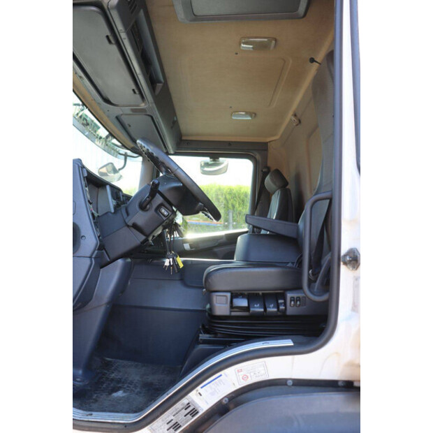 2015 Scania P320-48520289