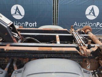 2011-man-tgx-33-480-1472878-48520348