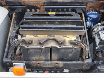 2011-man-tgx-33-480-1472878-48520350