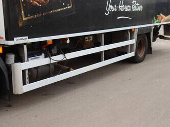 2010-volvo-fl240-1472880-48520394