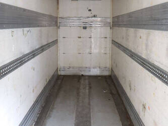 2010-volvo-fl240-1472880-48520405
