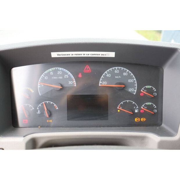 2010 Volvo FL240-48520429
