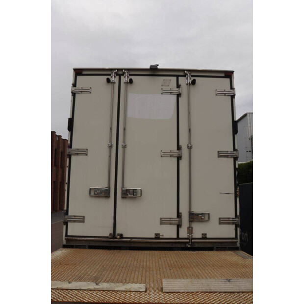 2010 Volvo FL240-48520433