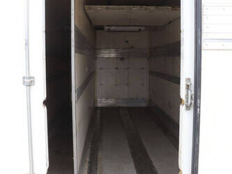 2010-volvo-fl240-1472880-48520434