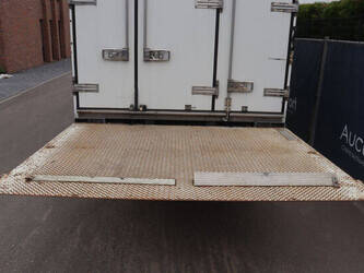 2010-volvo-fl240-1472880-48520435