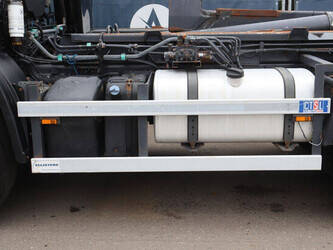 2014-daf-cf460-1472881-48520456