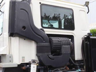 2014-daf-cf460-1472881-48520463