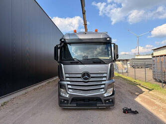 2016-mercedes-benz-actros-2645-1472883-48520544