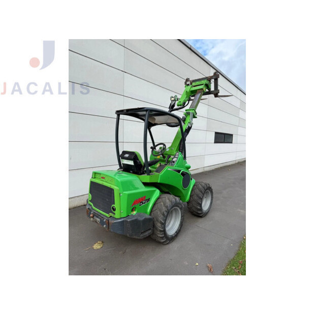 2019 Avant M528-48522574