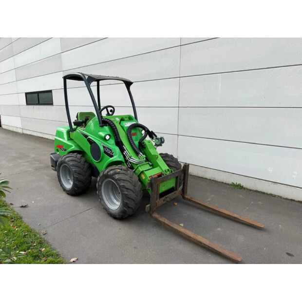 2019 Avant M528-48522576