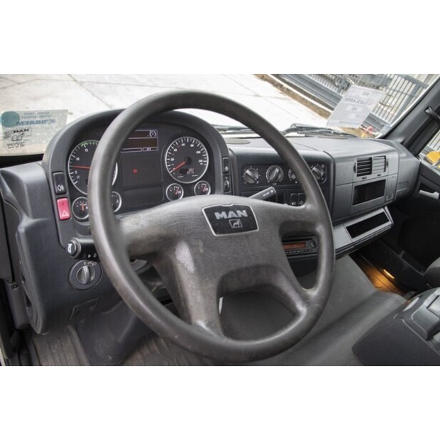 2009 MAN TGL 12.220BL-48522876